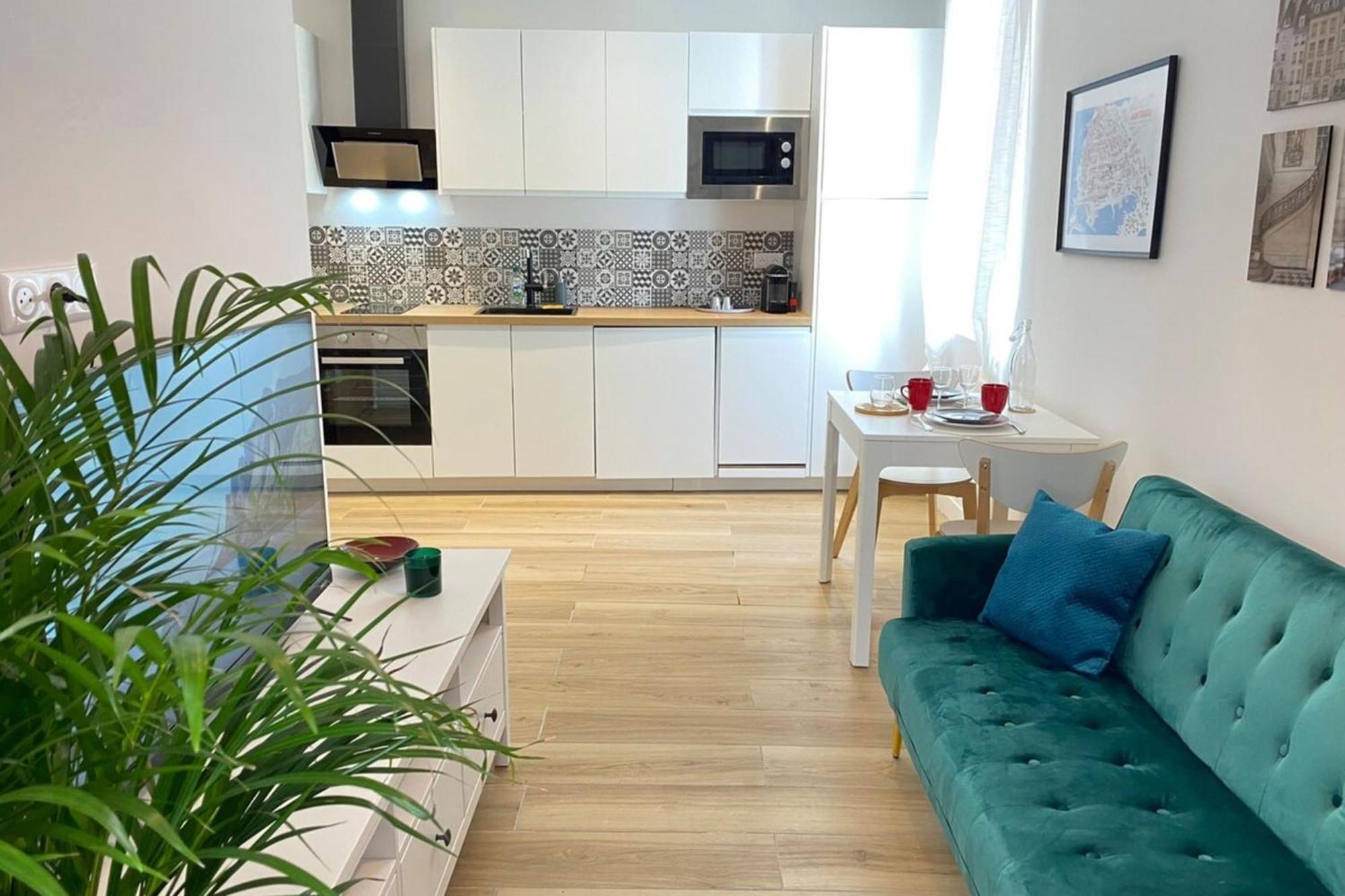 06An - Beautiful Apartment In The Heart Of Old Antibes Exterior foto